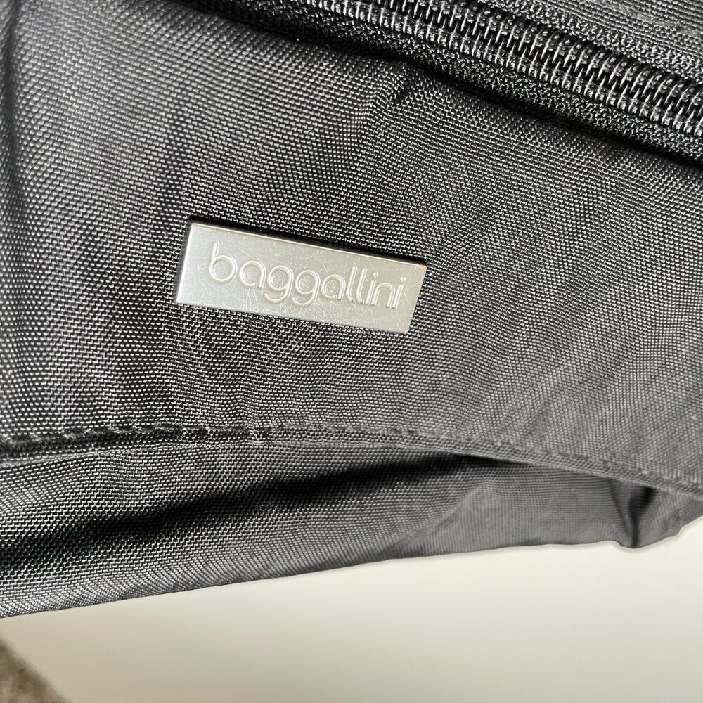 Baggalini Black Crossbody Purse - Picture 2 of 5